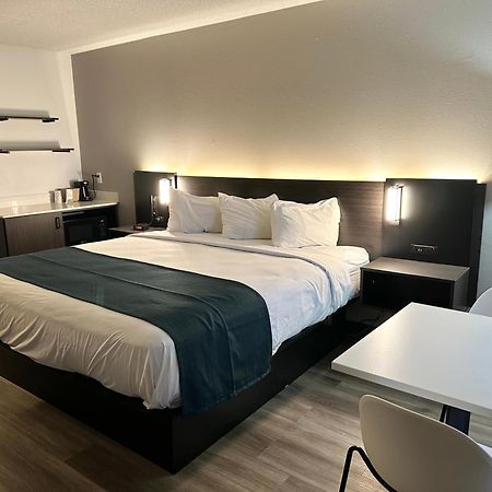 Studio 6 Suites Louisville Ky Airport/Expo Center Екстер'єр фото
