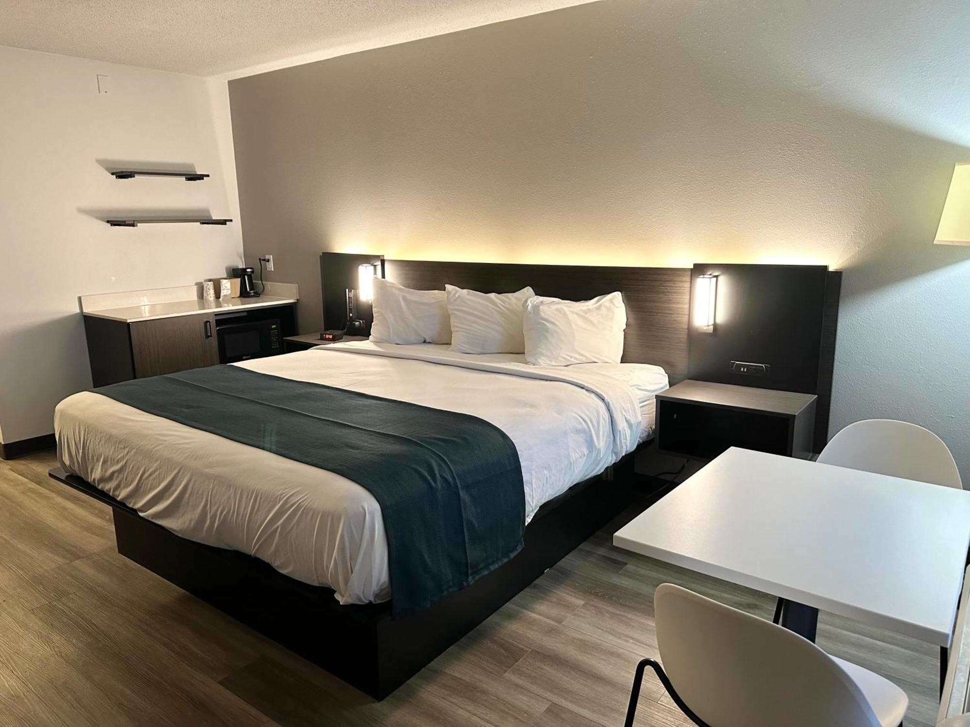 Studio 6 Suites Louisville Ky Airport/Expo Center Екстер'єр фото